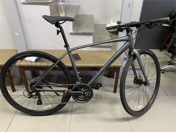 Xe đạp touring Giant ESCAPE 1 2025***